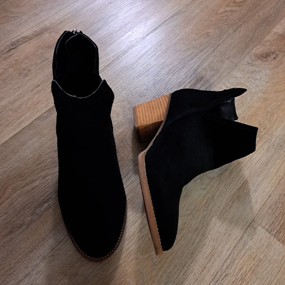 Aqua College Naomi Black Waterproof Suede Ankle Booties Women's Size 8.5